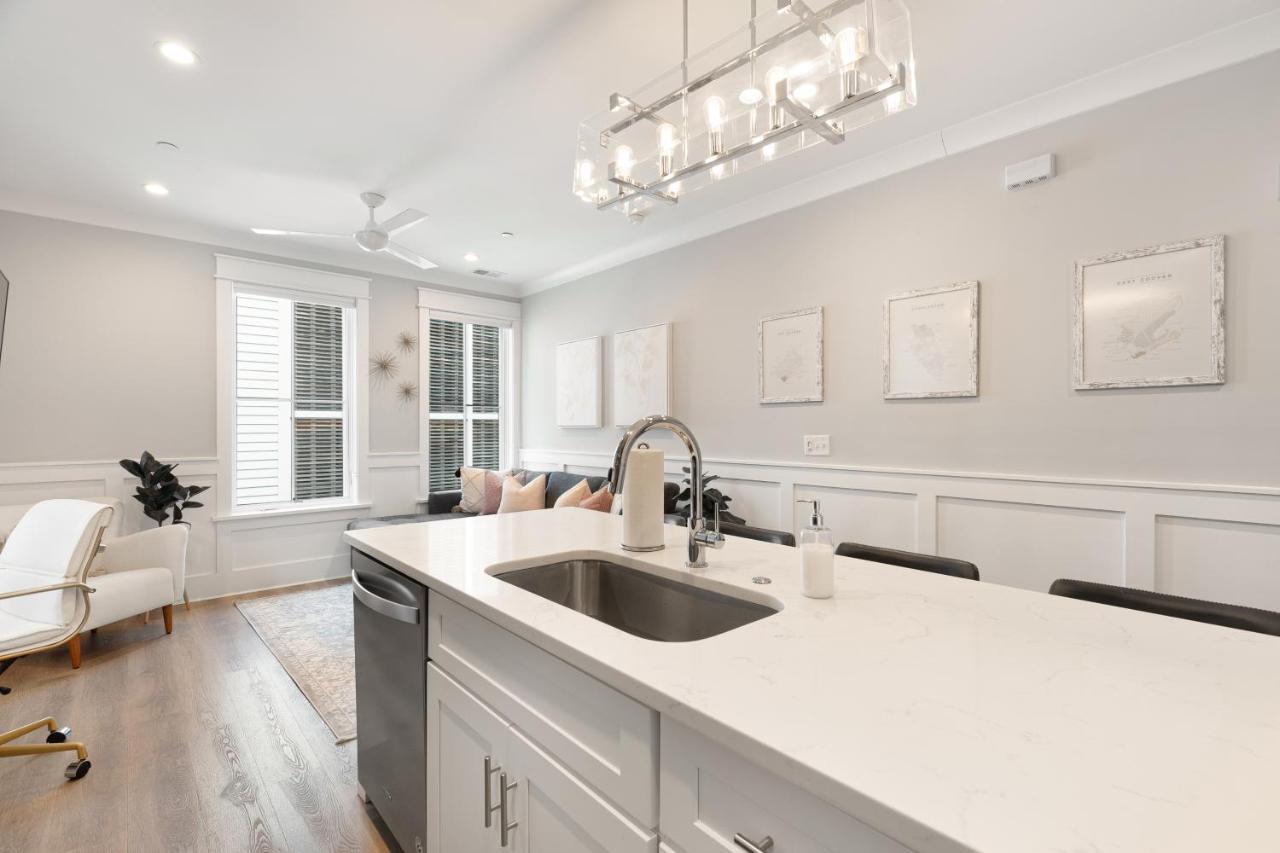 The Palm Suite At 124 Spring Charleston Exterior photo